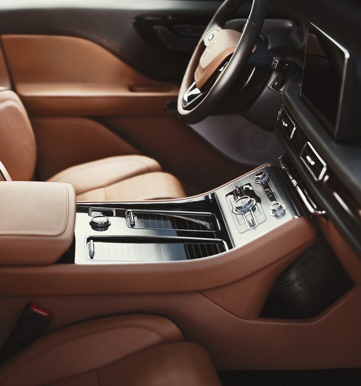 2020 Lincoln Aviator near New Orleans LA.jpg