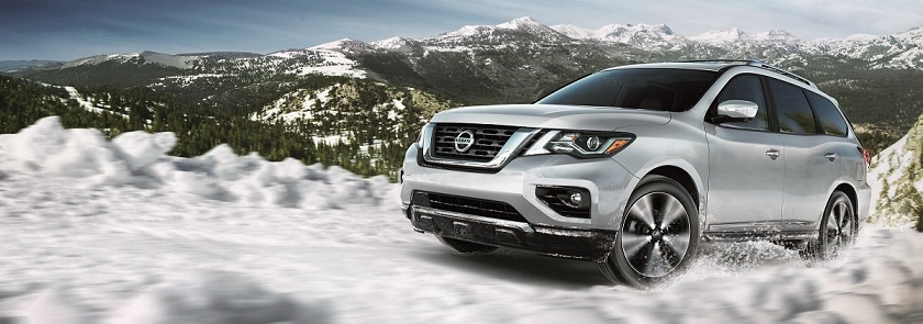 2017 Nissan
Pathfinder in snow 1.png