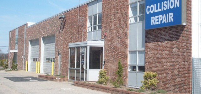 Balise Collision Center in Warwick RI Balise Collision Auto Body Repair Shop in Warwick RI