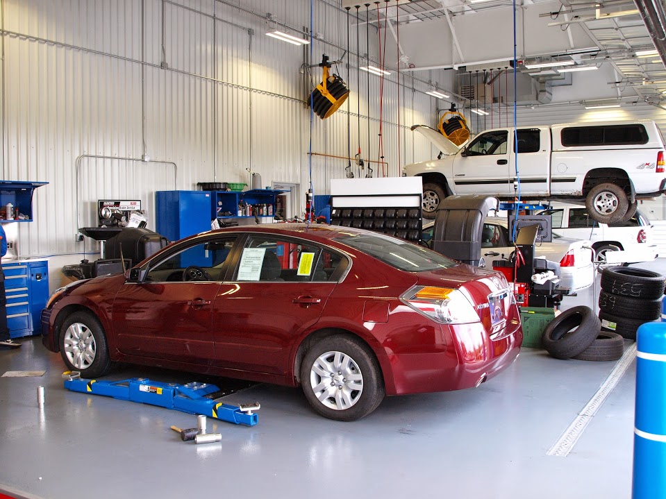 Car Repair Shop at
Balise Ford of Wilbraham MA Inside our Auto Service center in
Wilbraham MA
