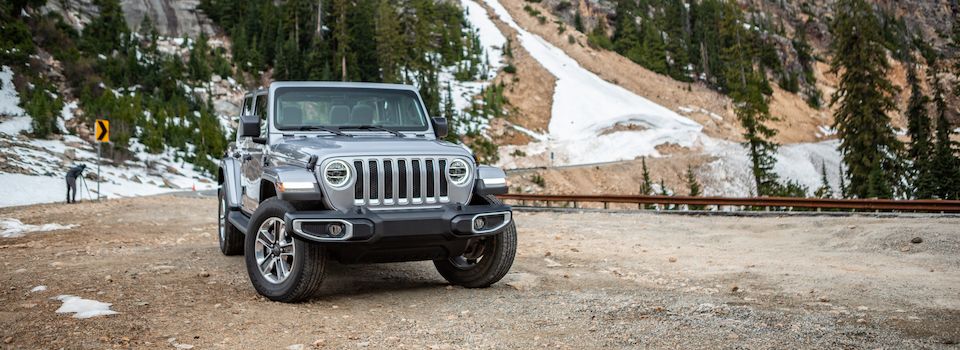 2019-Jeep-Wrangler-JL-UnlimitedRubicon-SUV-L13 (2).jpeg