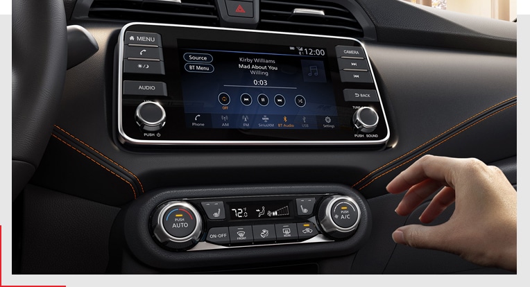 2020-Nissan-Versa-technology.jpg