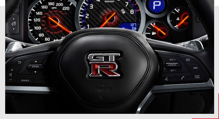 2020-Nissan-GT-R-safety.jpg