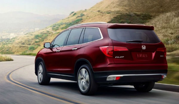 Baron Honda 2019 Honda Pilot East Patchoge,NYÂ Driving Away