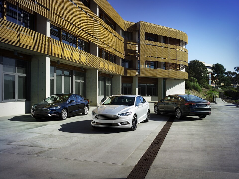 2017-Ford-Fusion-Lineup-Sedan-L01.png