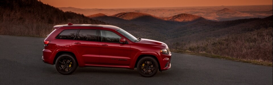 2018-Jeep-GrandCherokee- Trackhawk-SUV-L05.jpg