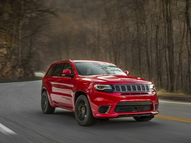 2018-Jeep-GrandCherokee- Trackhawk-SUV-L07 (1).jpg