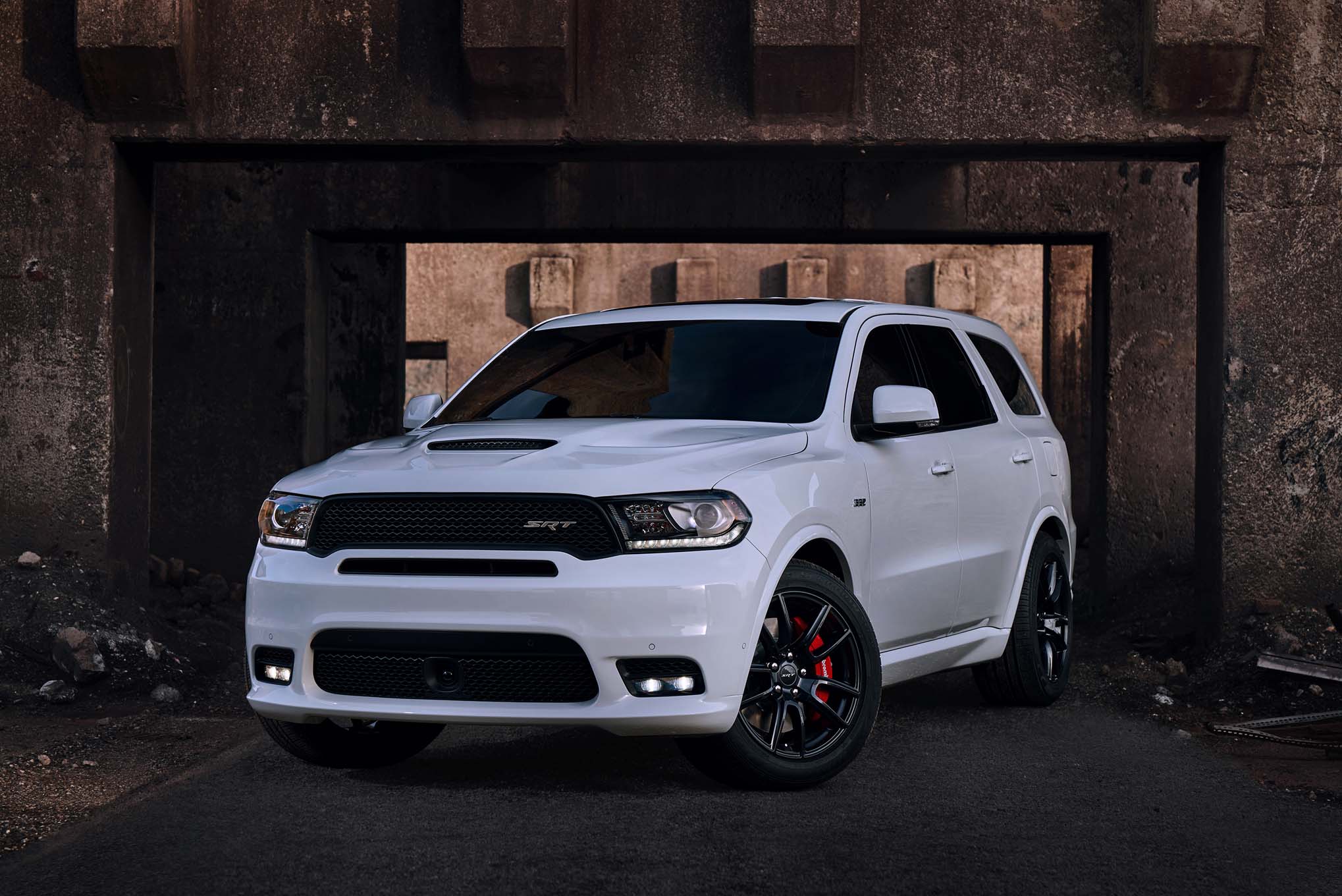 2018-Dodge-Durango-SRT-front-side-05.jpg