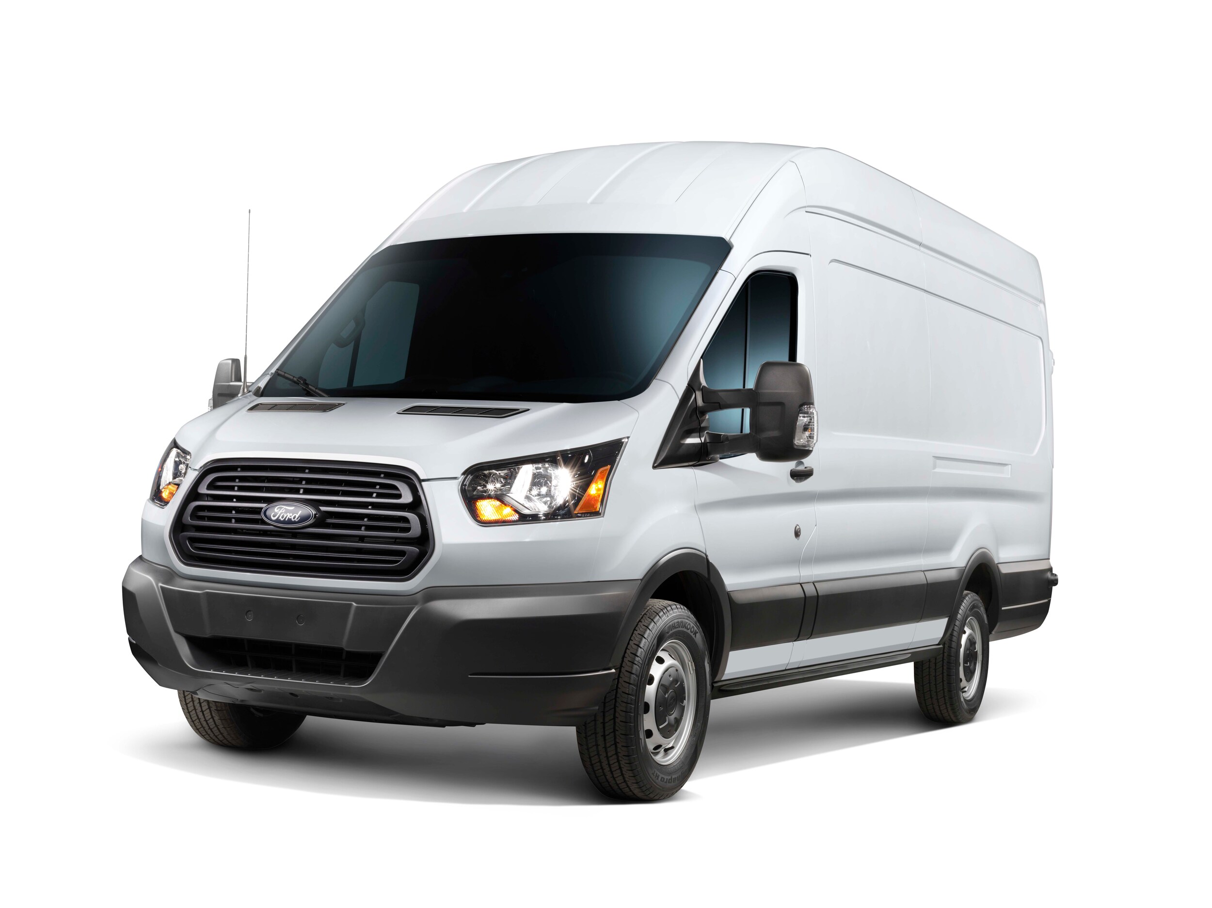 17_FRD_TRN_40446_VAN_LWB_HR.jpg