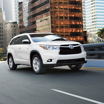 2016-highlander-performance-details.jpg
