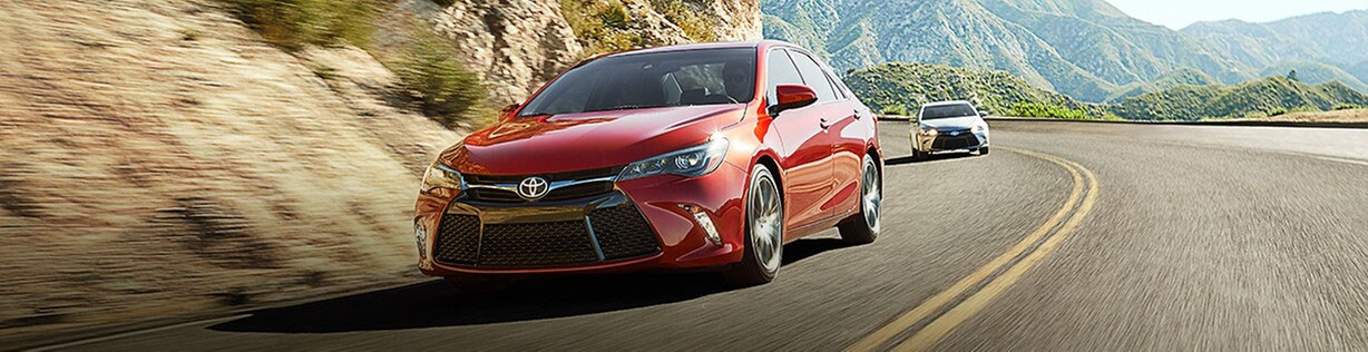 2016-toyota-camry-highway.jpg