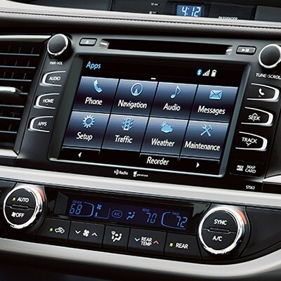 2016-highlander-technology-details.jpg