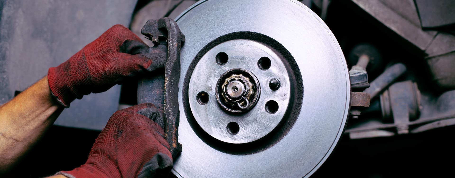 brakes-Depositphotos_29273075_xl-2015.jpg