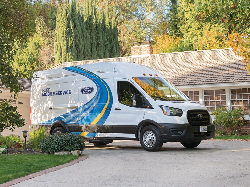 Ford_Service_Driveway_0288_cmyk.png