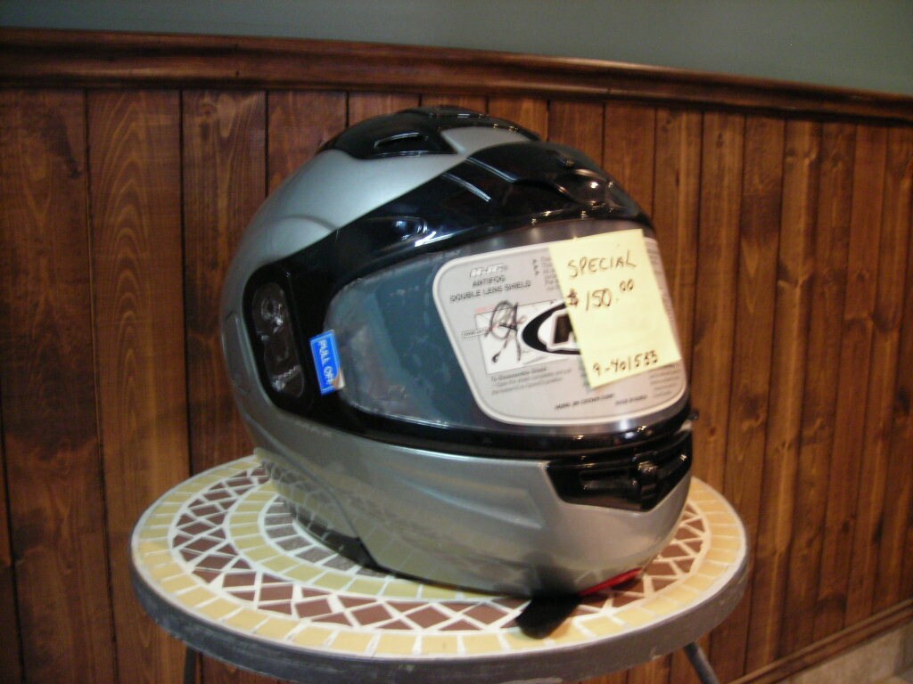 CASQUE GRIS.JPG