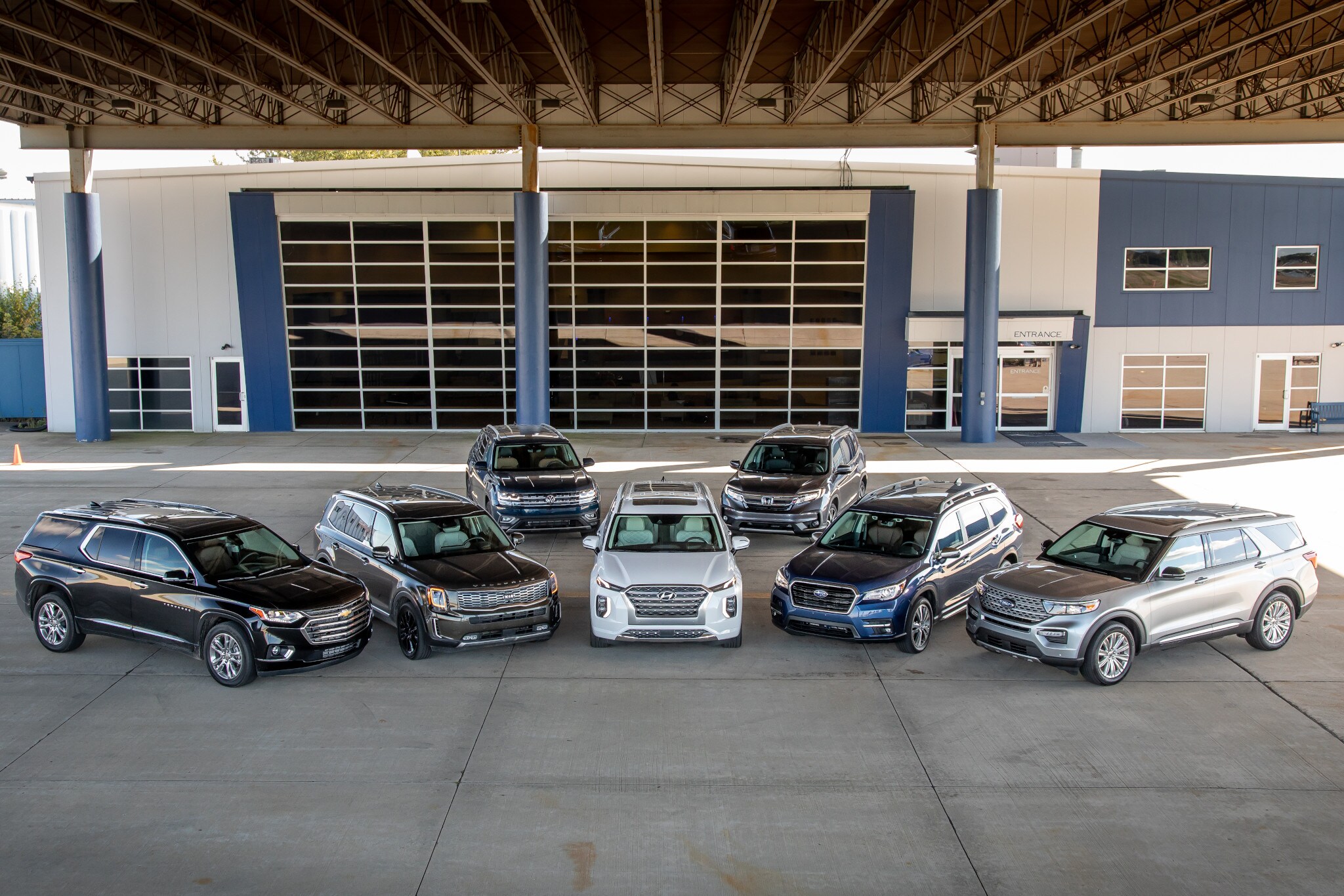 three-row-suv-challenge-2019-group-shot-01.jpg