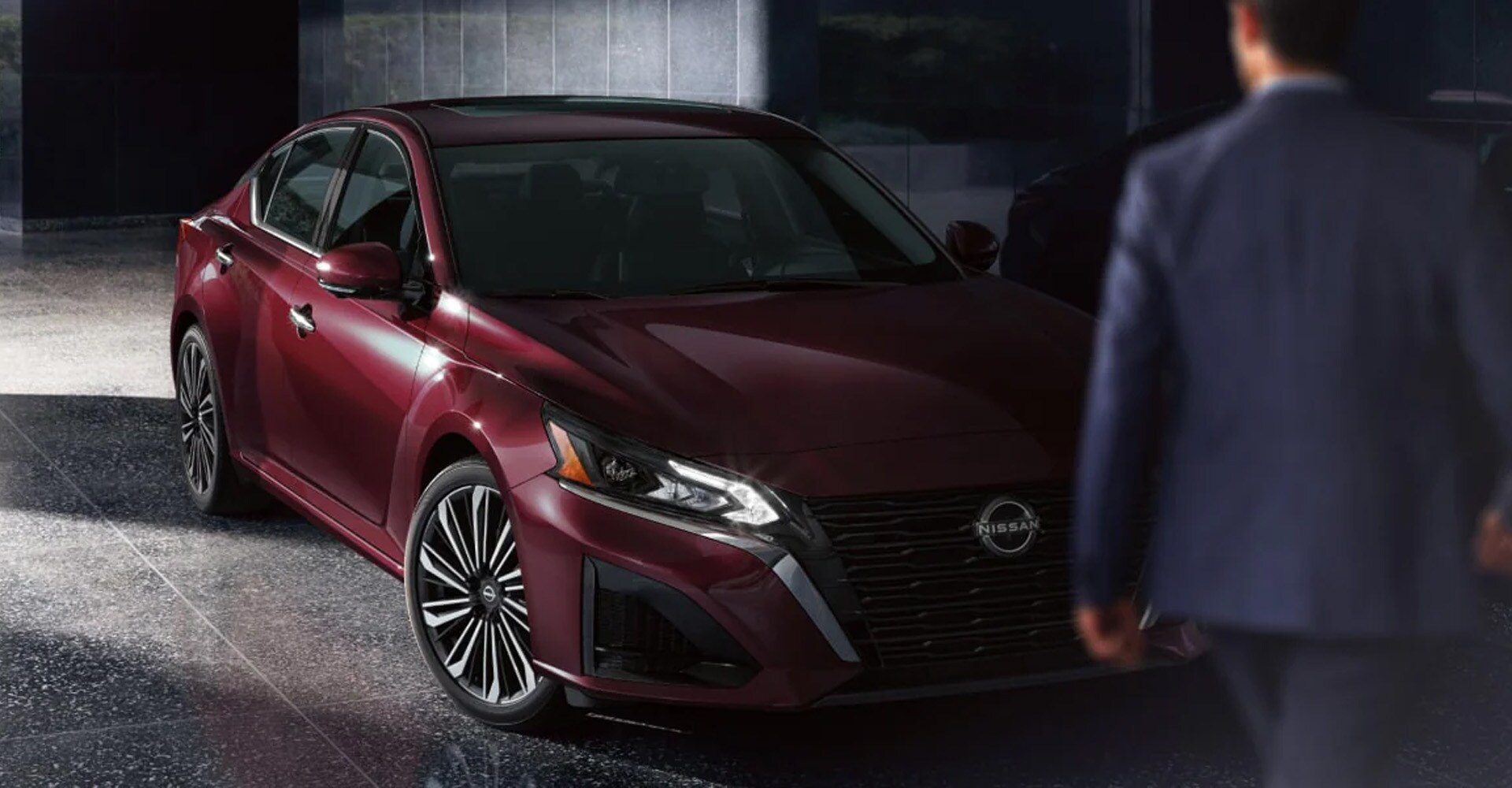 Differences Between Nissan Altima SV and SR Nissan Altima SR Premium Package