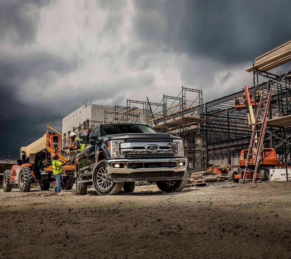 Ford-2018-F350-base-superduty-truck-L01.png