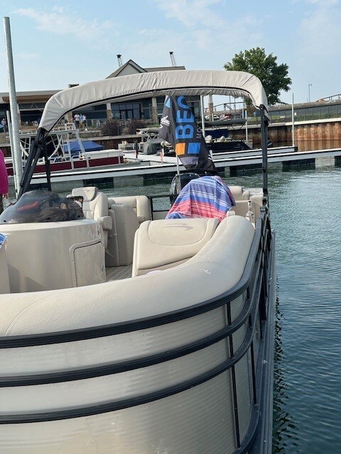 sailgate%20pic%204.jpg