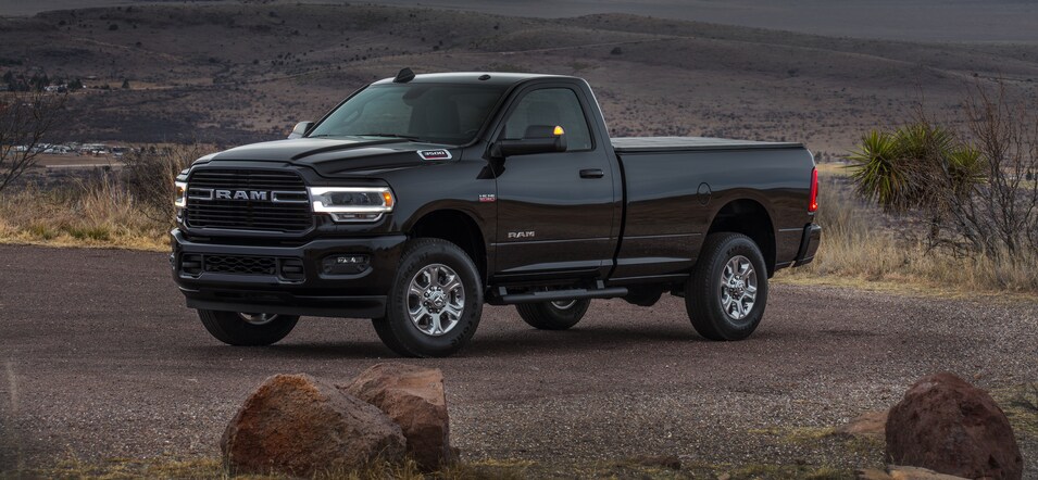 2021-RAM-3500-BigHorn-RegularCab-Truck-L02 (2).png