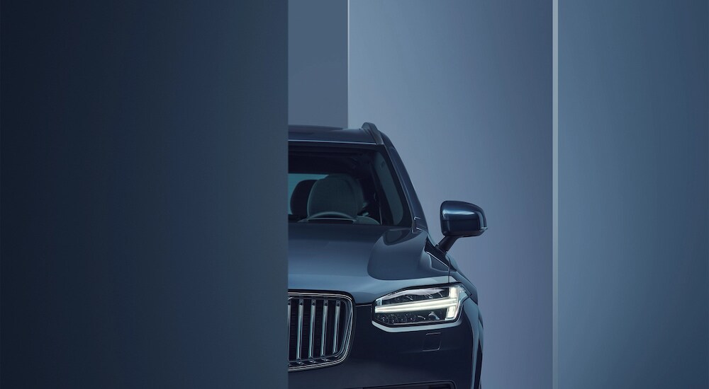 Volvo%20XC90%20for%20Sale%20-%202024%20Volvo%20XC90%20-%20Peek.jpg Head-on view of a blue 2025 Volvo XC90.
