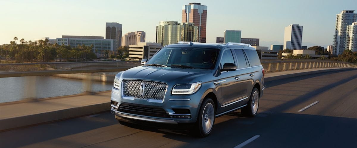 2019-Lincoln-Navigator-Reserve-SUV-L01 (1).jpeg