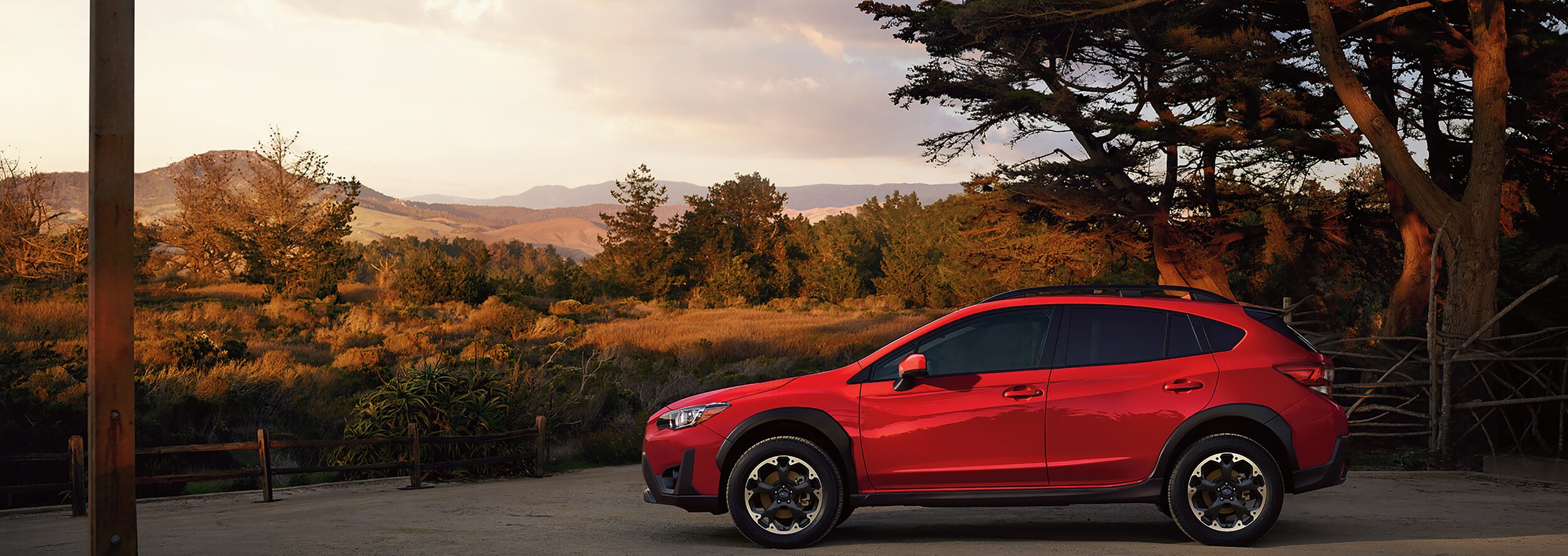 2022-Subaru-Crosstrek-Premium-Hatchback-L02.png