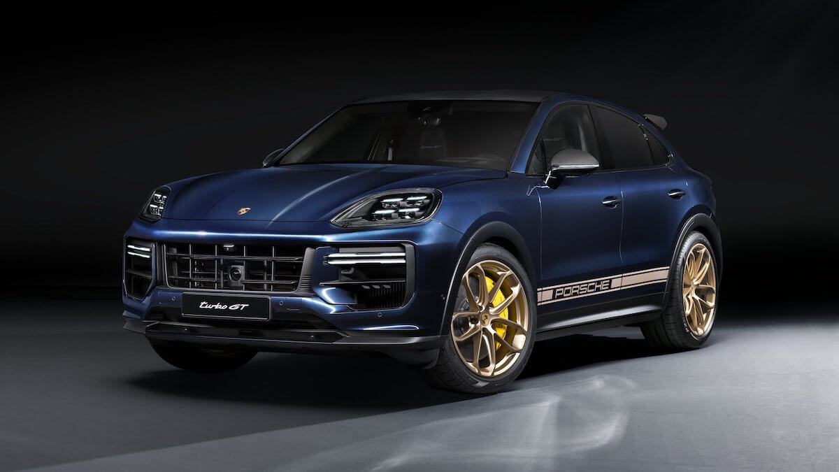 2024 Porsche Cayenne Turbo GT in blue