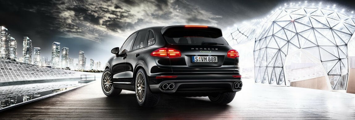2018 Porsche Cayenne 2018 Porsche Cayenne rer 3/4 view
