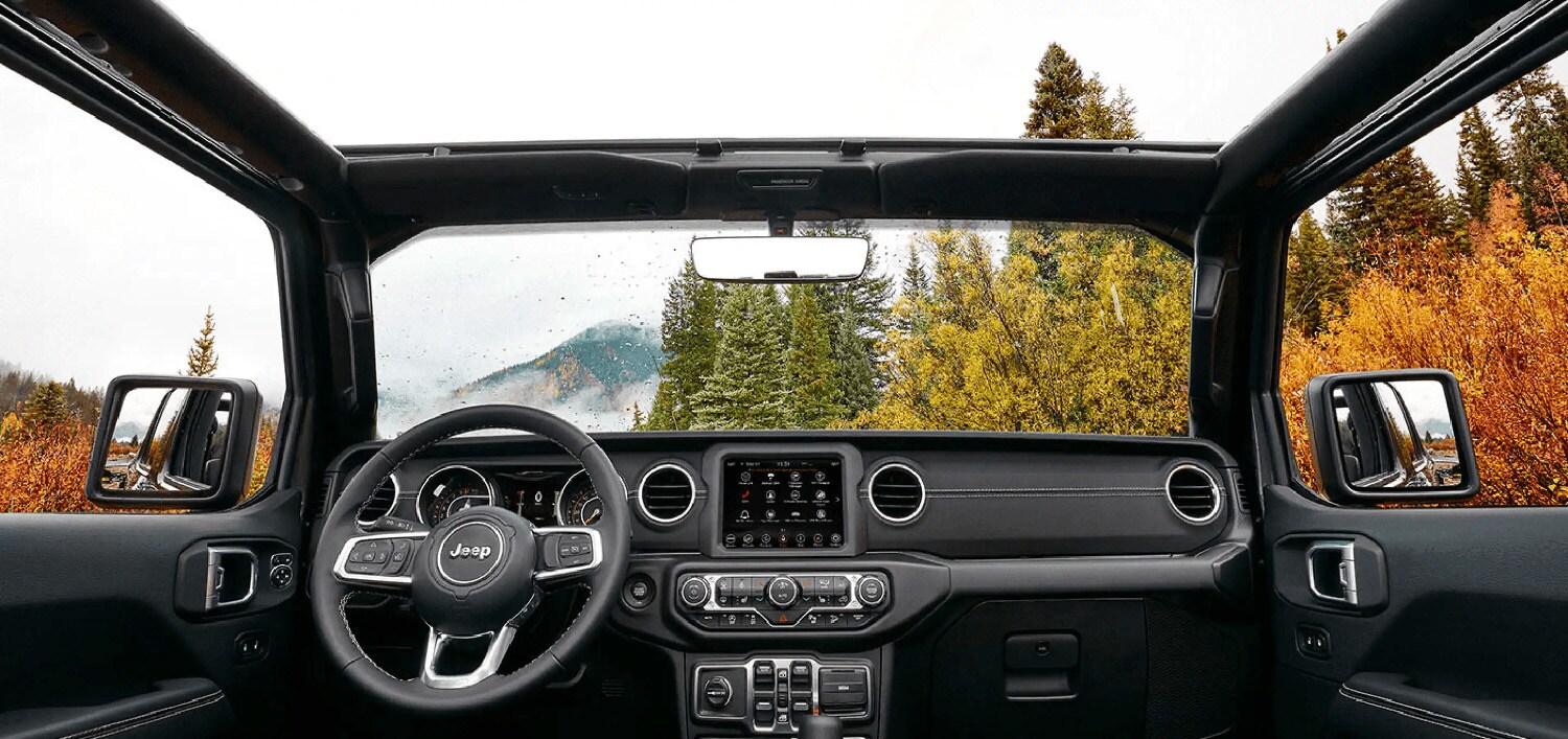 2023_Jeep_Wrangler_Sunroof_2.jpg