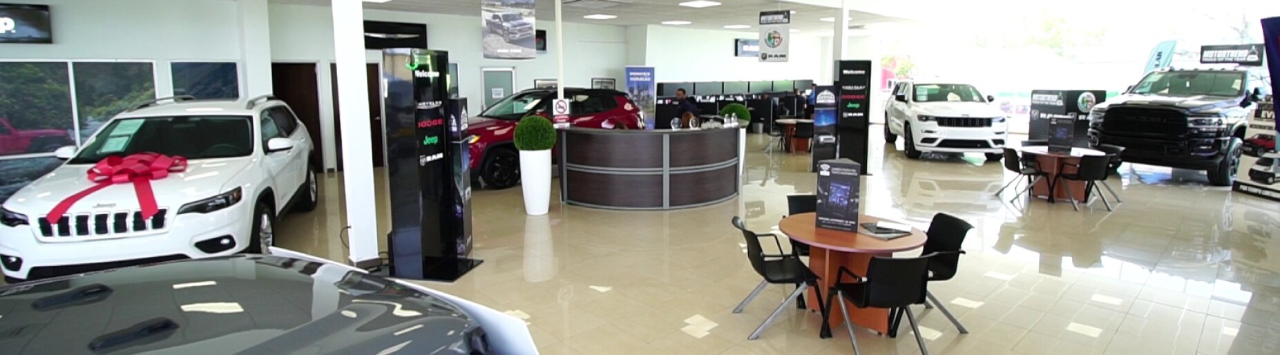 Showroom-banner.png
