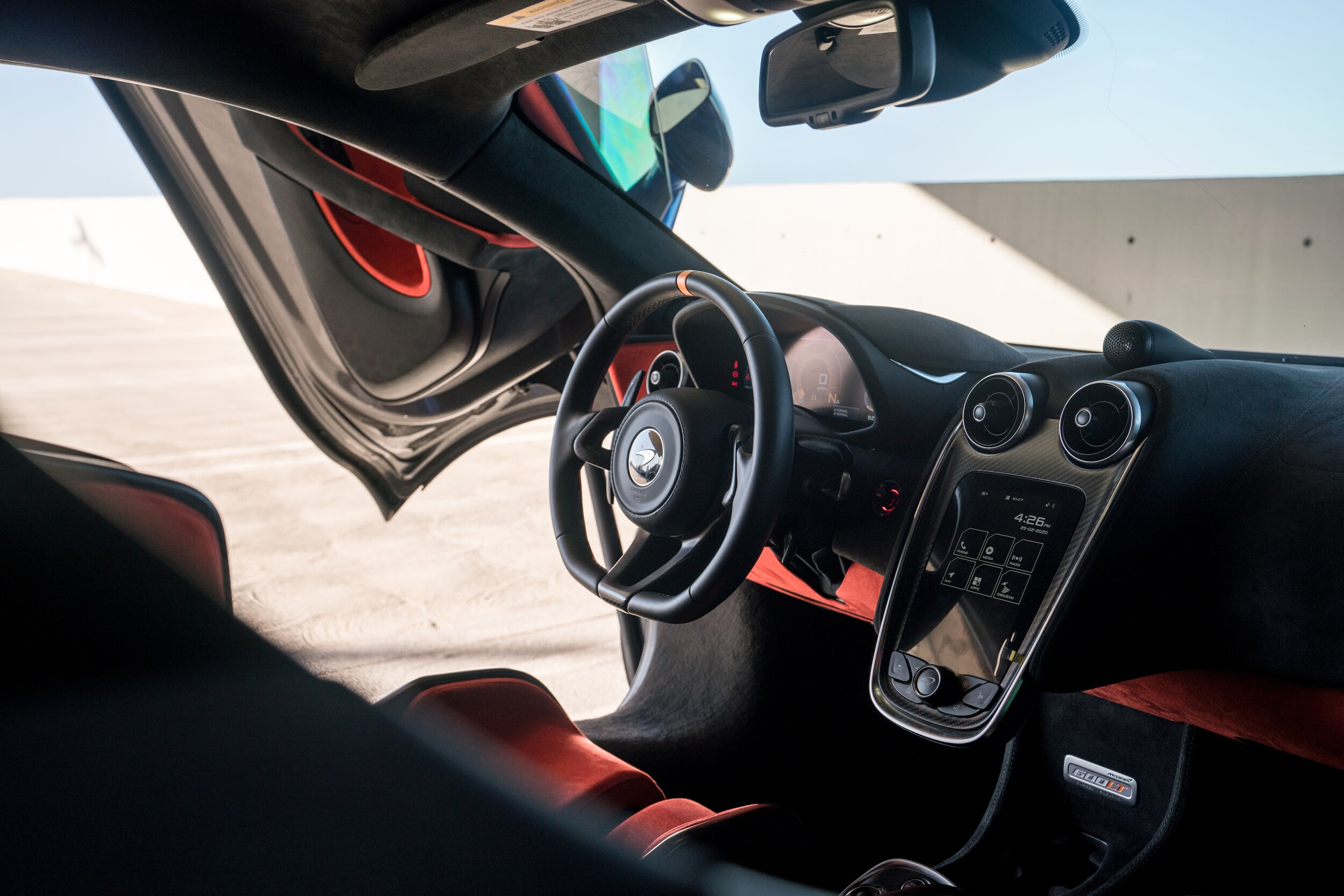 Mclaren 600lt Interior.jpg