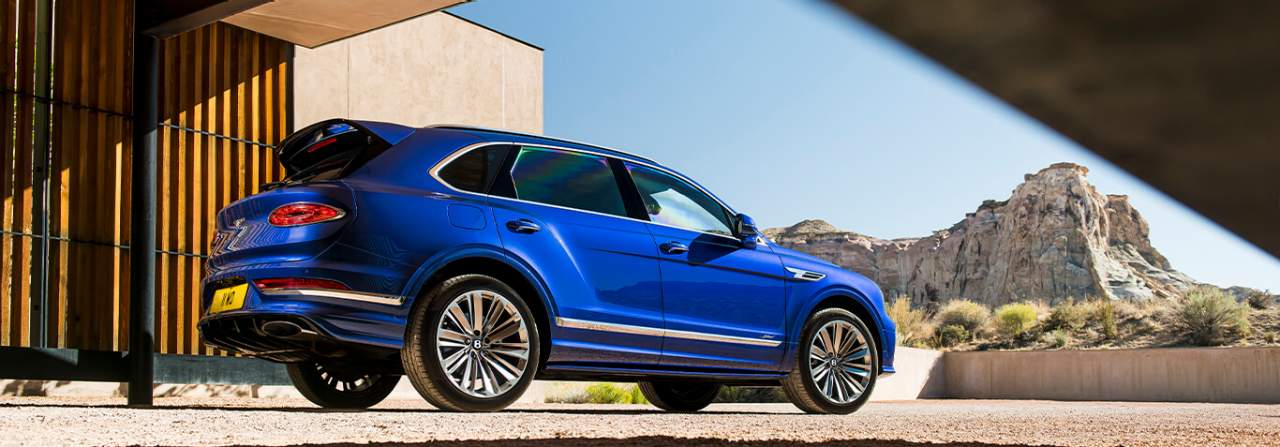 Gallery 1 1366x477 side profile Bentayga Speed.jpg