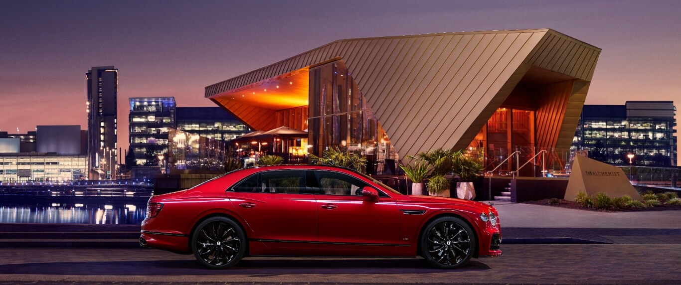 00-Bentley_Spur_V8_ 1920x805.jpg