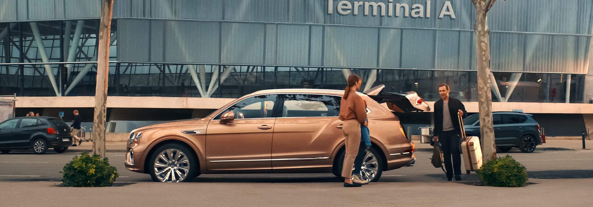 4 Bentayga EWB Azure.jpg