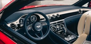 edition8steeringwheel.jpg