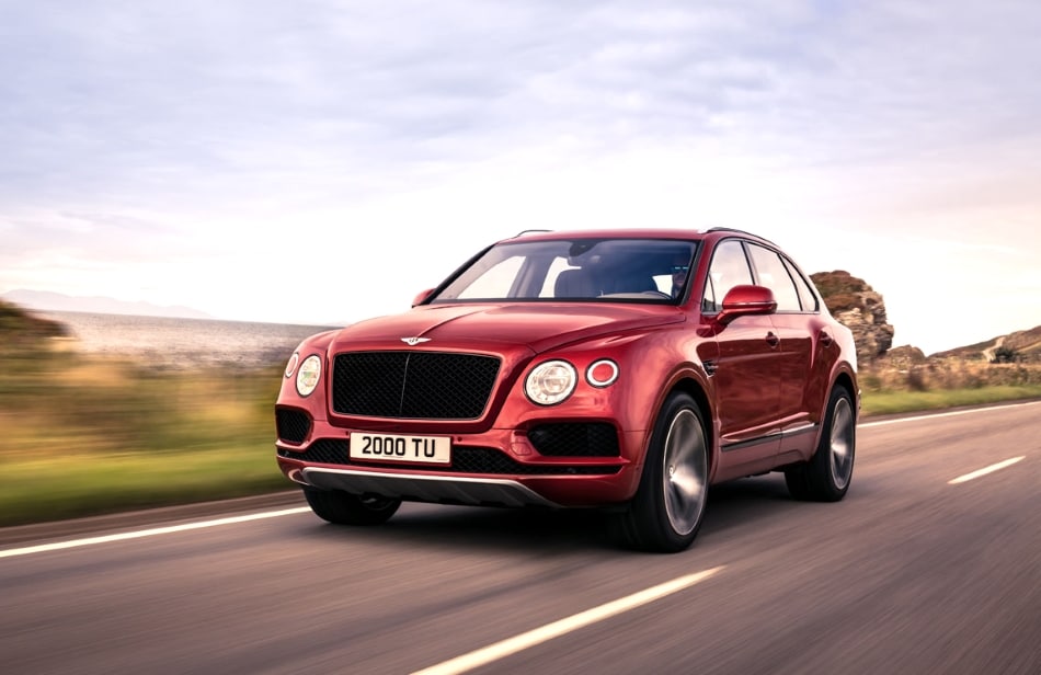 19_bentley_bentayga_v8_00100.jpg