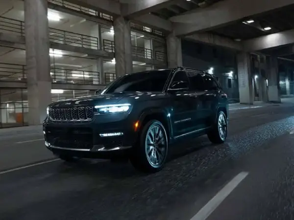 grand Cherokee L exterior
