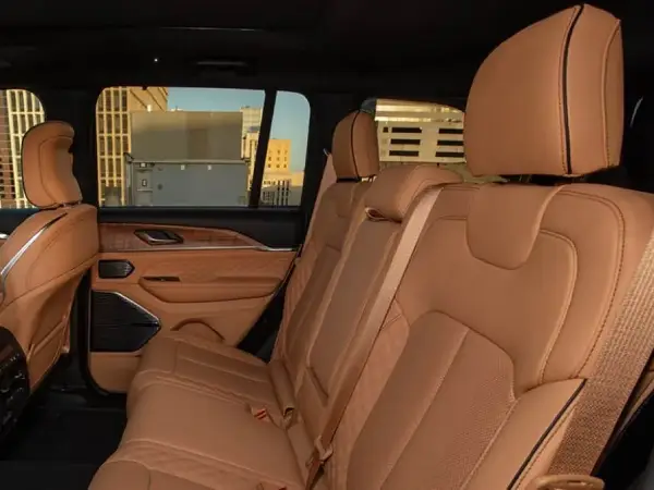 grand Cherokee L backseat