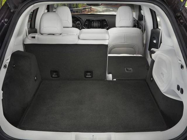 Jeep Cherokee Trunk.jpg