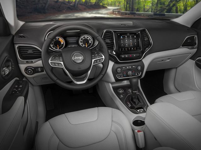 Jeep Cherokee Interior.jpg
