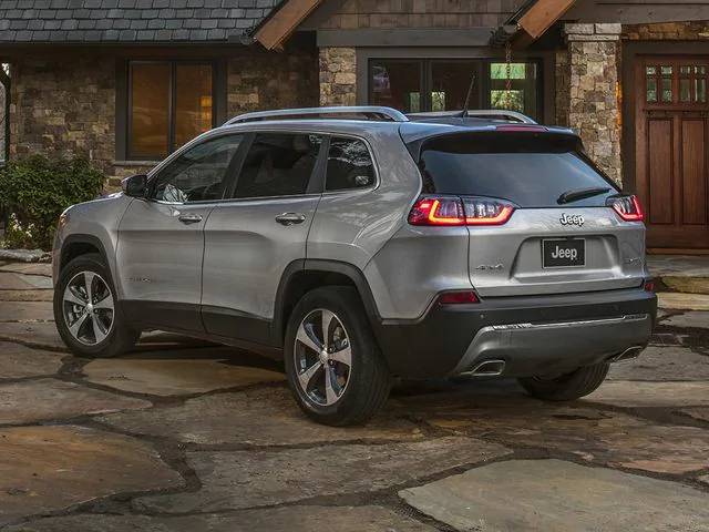 Jeep Cherokee Back.jpg