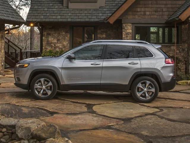 Jeep Cherokee Side.jpg