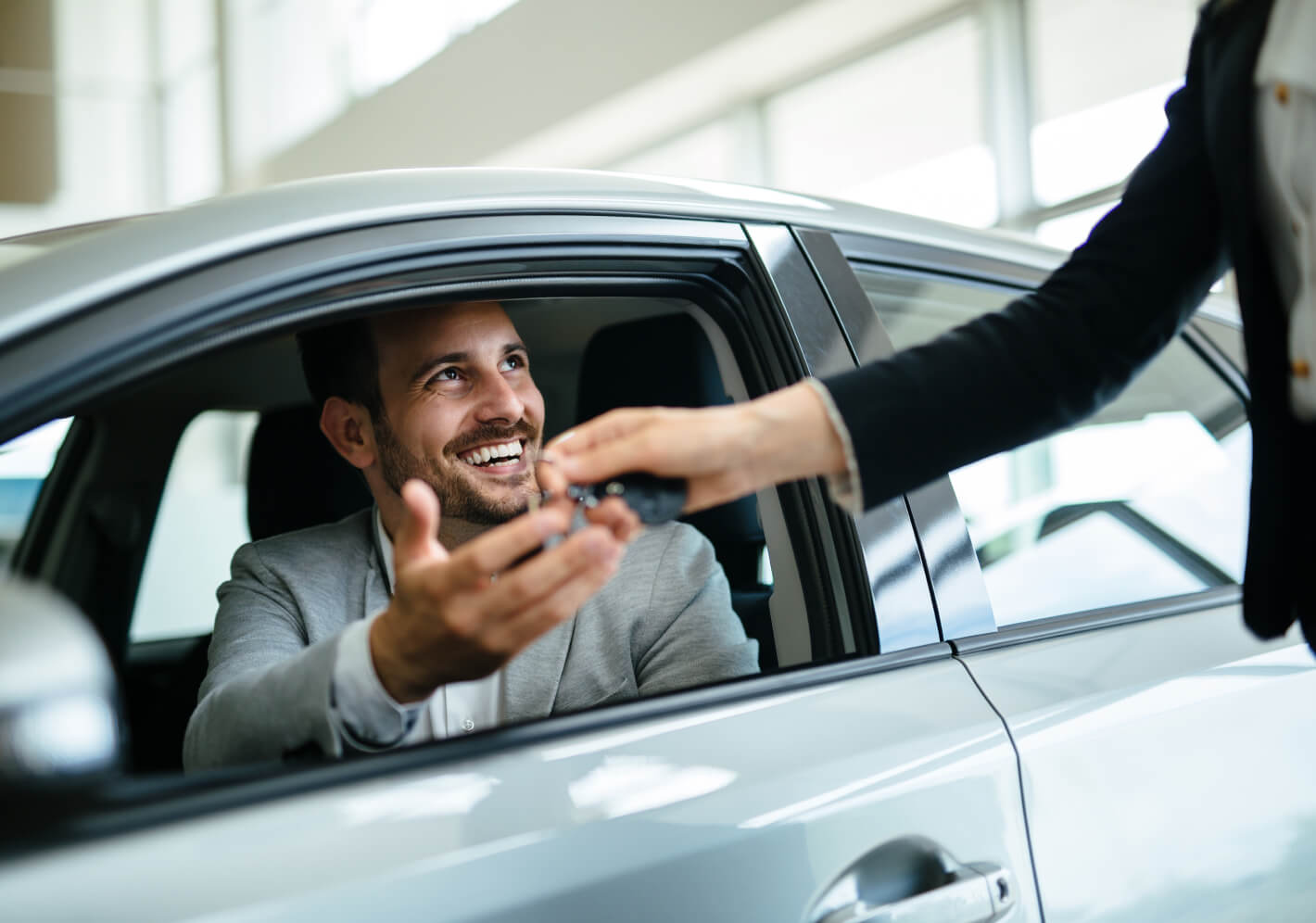 YEAR-ROUND BMW SERVICE CENTER SPECIALS NEAR LENOX, MA