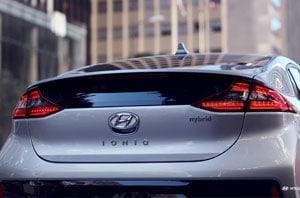 2018 Hyundai Ioniq Side