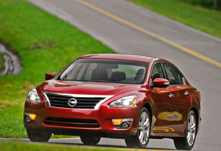 2013 Nissan Altima driving on road