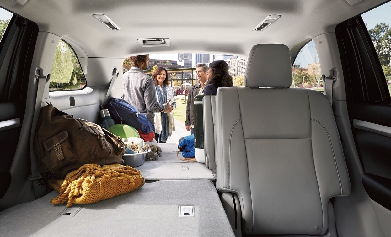 2018 Toyota Highlander in Marlborough MA3.jpg