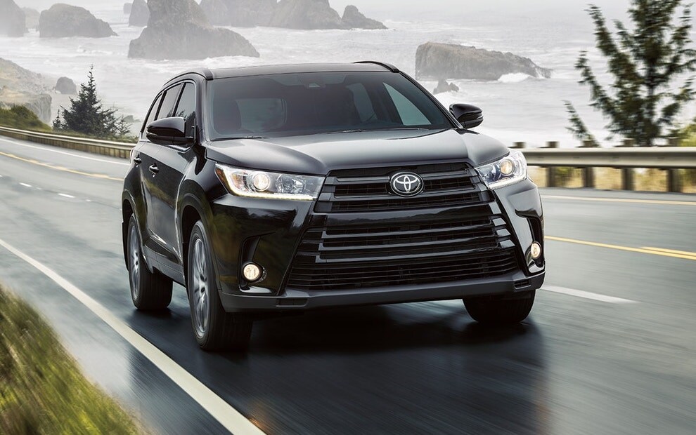 2018 Toyota Hihglanderin Marlborough MA1.jpg