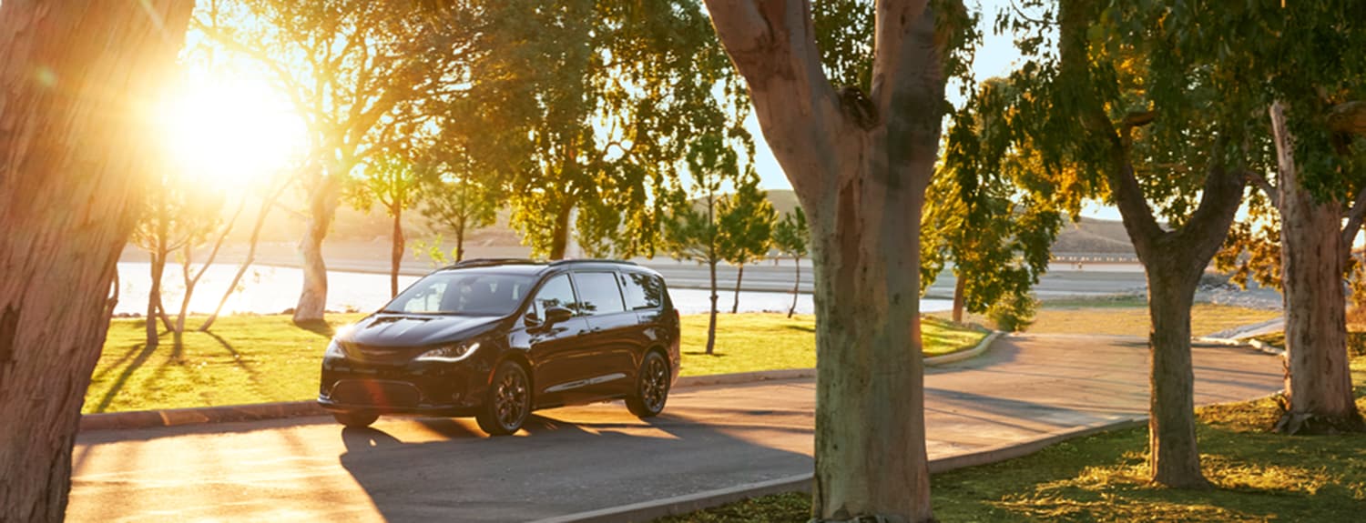 2019 Chrysler Pacifica.png