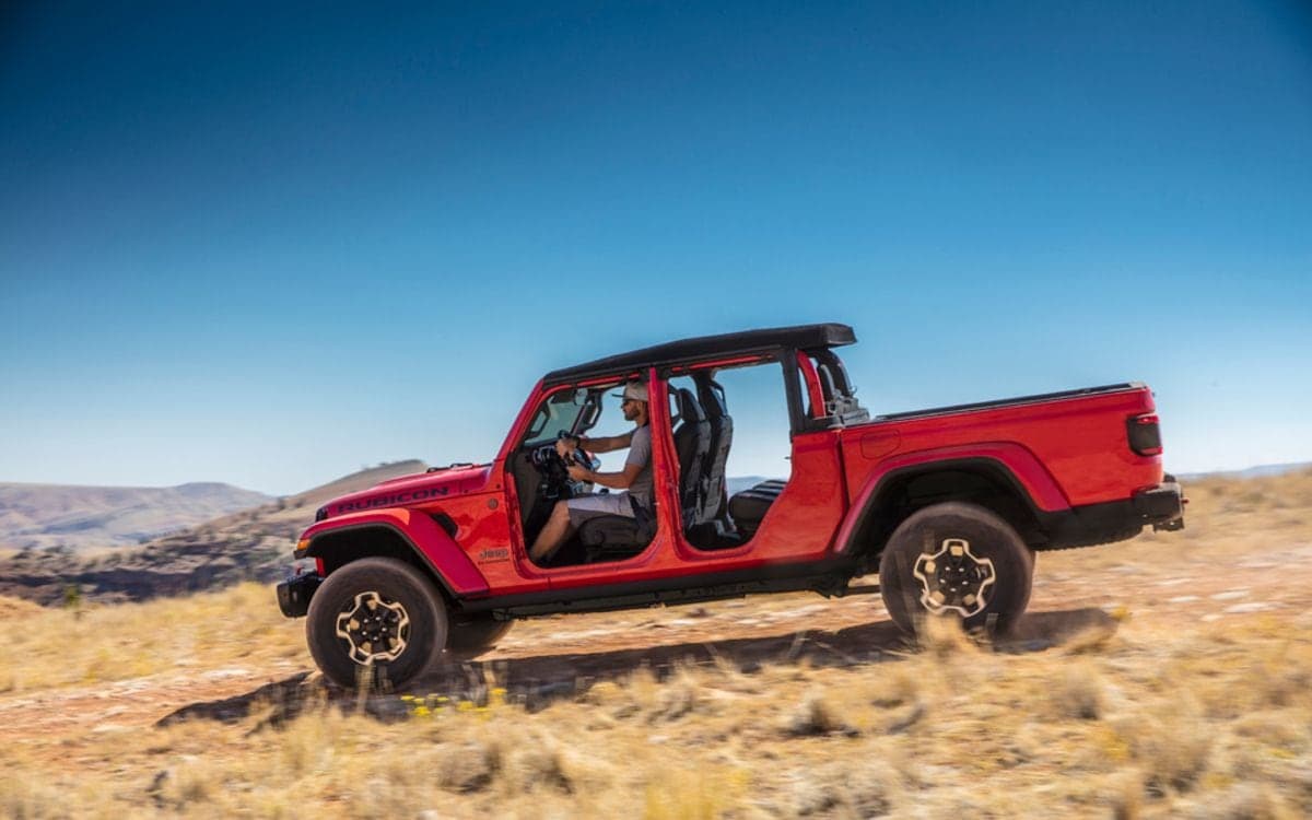 2020-Jeep-Gladiator-Rubicon-Truck-L02 (1).jpeg